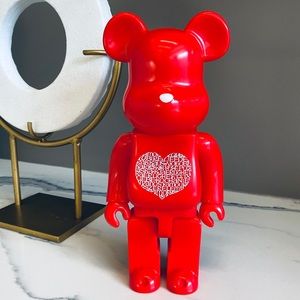 Medicom toy Bearbrick heart 400%
